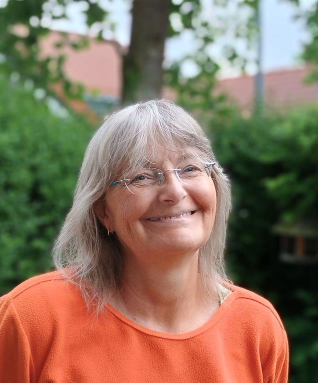 Hirtz, Astrid
